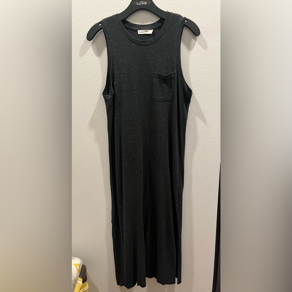 Mod Ref Black Midi Dress
